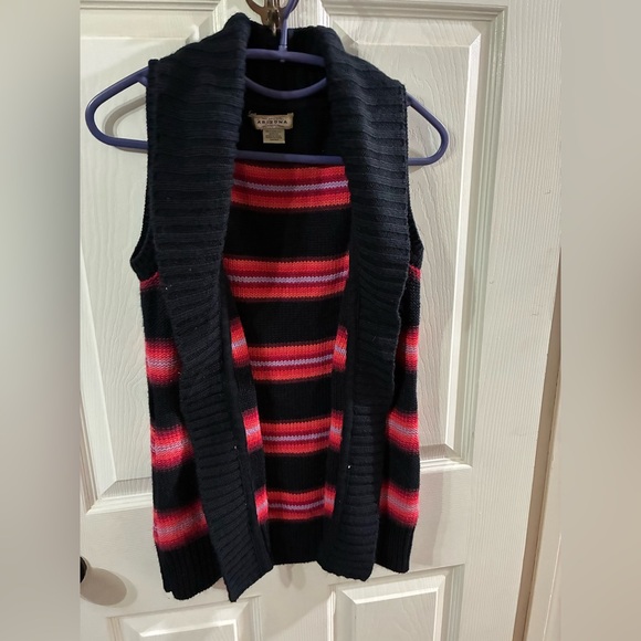 Arizona Jean Company Jackets & Blazers - Arizona Women’s Medium Knit Sweater Vest